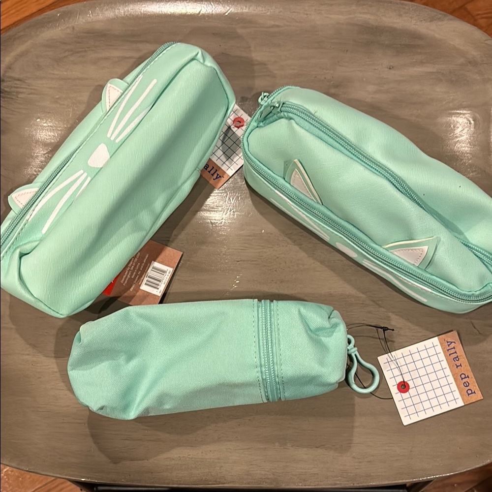 Pep  Rally set of 3 pouches. 2cat /1stand up w/clip.